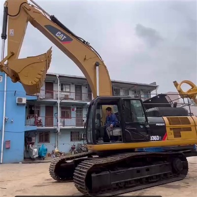 Używana koparka Cat 336d2